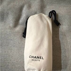 Chanel Beauté Cream blanket